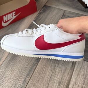 Nike Men's White and Red Sneakers
